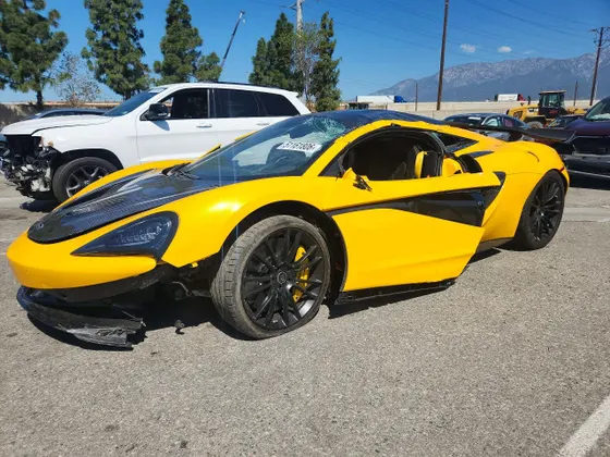 2016 McLaren 570S