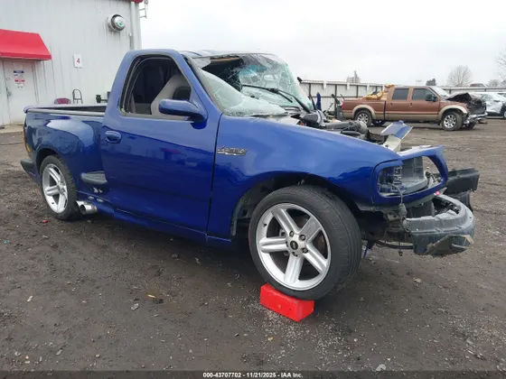 2002 Ford F-150 Lightning