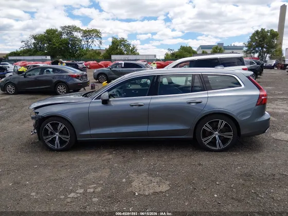 2020 Volvo V60 Inscription