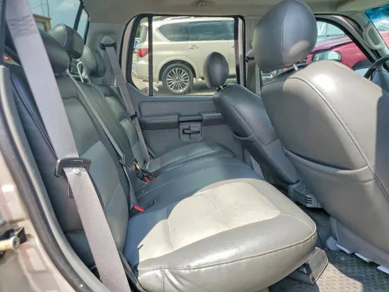 2005 Ford Explorer Sport Trac XLS