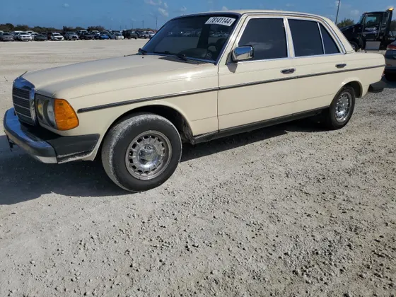 1982 Mercedes-Benz 240 240 D