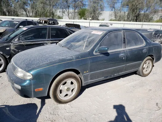 1994 Nissan Altima GLE