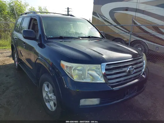 2011 Toyota Land Cruiser V8