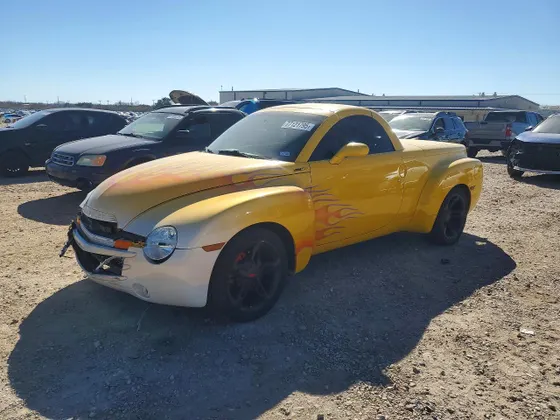 2004 Chevrolet SSR LS
