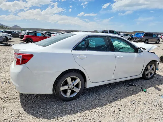 2013 Toyota Camry SE