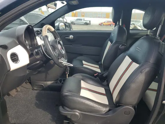 2012 FIAT 500 Lounge