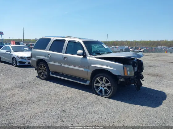 2002 Cadillac Escalade STANDARD