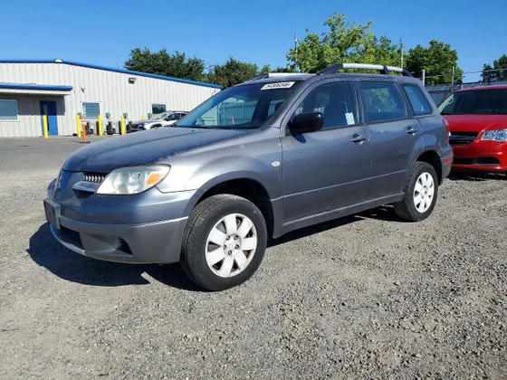 2005 Mitsubishi Outlander LS