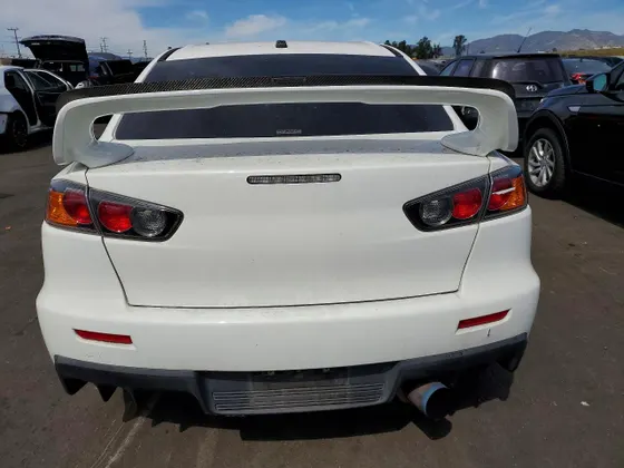 2014 Mitsubishi Lancer Evolution GSR