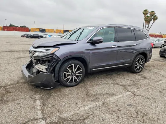 2020 Honda Pilot Touring 8-Passenger