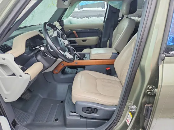 2020 Land Rover Defender HSE