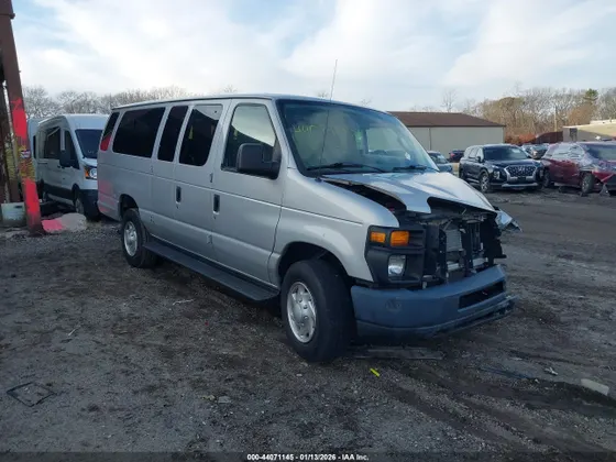 2014 Ford Econoline Wagon XLT