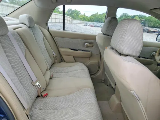 2008 Nissan Versa 1.8 S