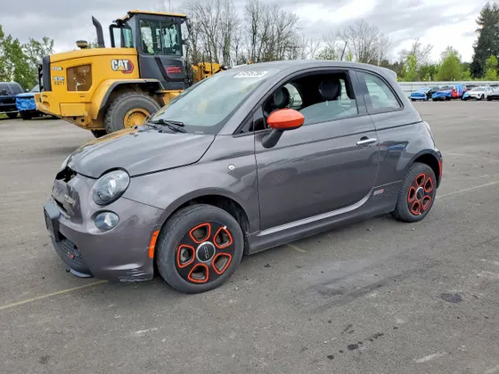 2019 FIAT 500e 500