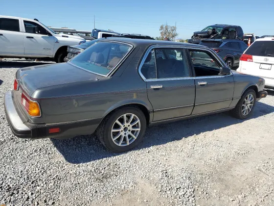 1985 BMW 524 - 528 - 535 - 635 - 735 735I