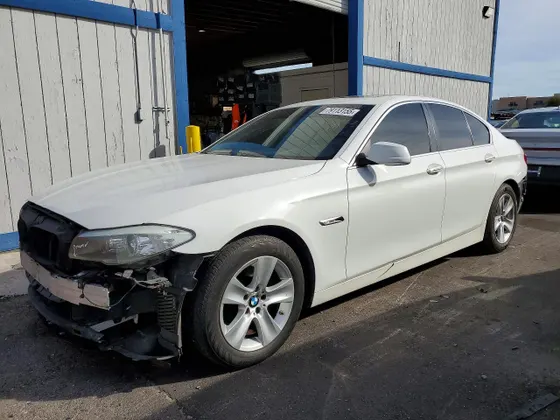 2013 BMW 5 Series 528i