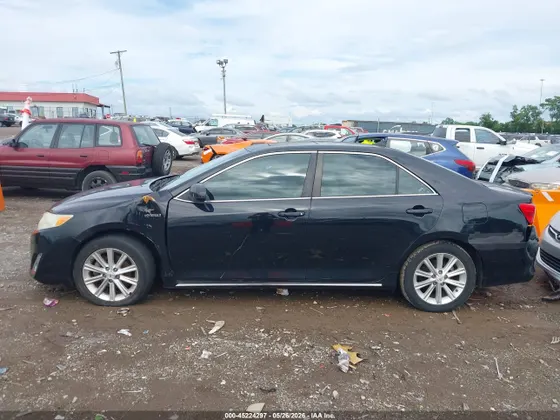 2012 Toyota Camry Hybrid XLE