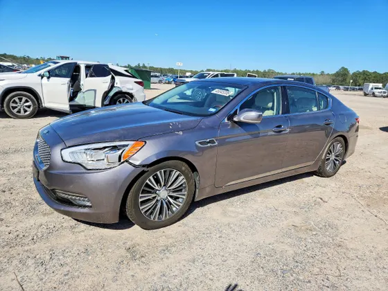 2016 Kia K900 Luxury