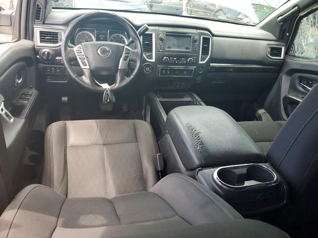 2018 Nissan Titan SL