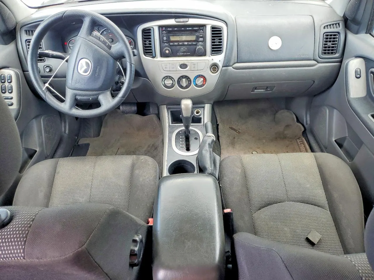 2005 Mazda Tribute s