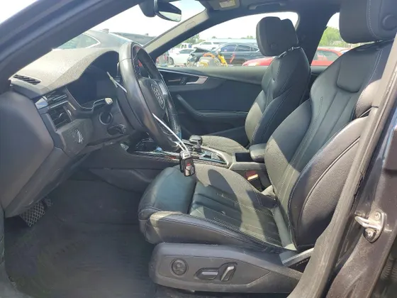2021 Audi A4 Sedan S line Premium Plus