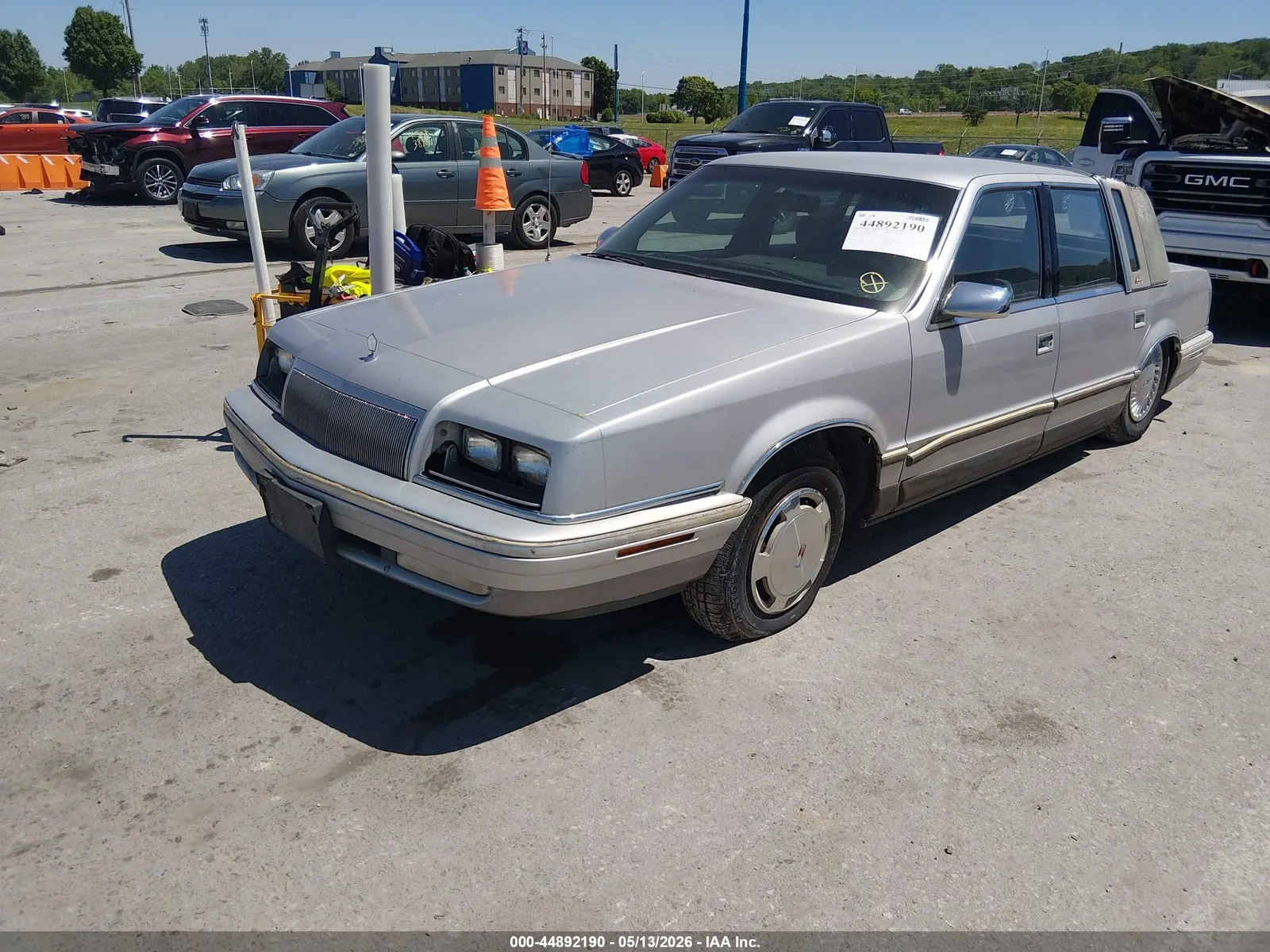 1993 Chrysler New Yorker FIFTH AVENUE