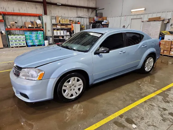 2013 Dodge Avenger SE