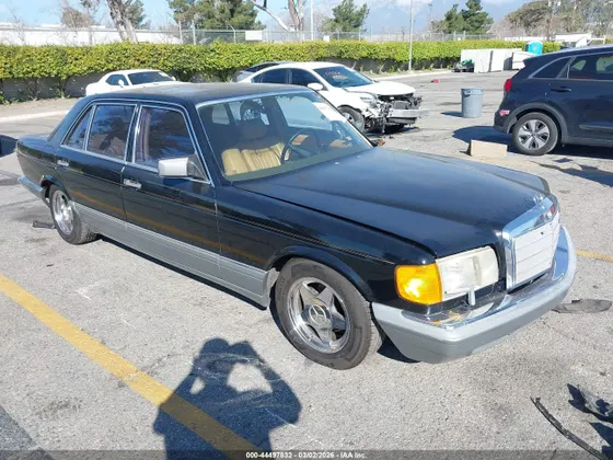 1988 Mercedes-Benz 560 SEL