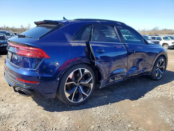 2022 Audi RS Q8
