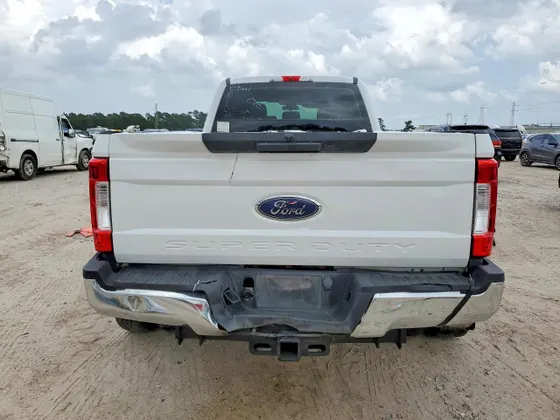 2019 Ford Super Duty F-350 DRW XL
