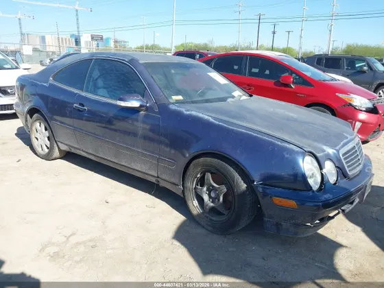 2000 Mercedes-Benz CLK-Class