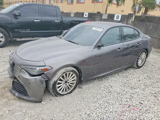 2023 Alfa Romeo Giulia