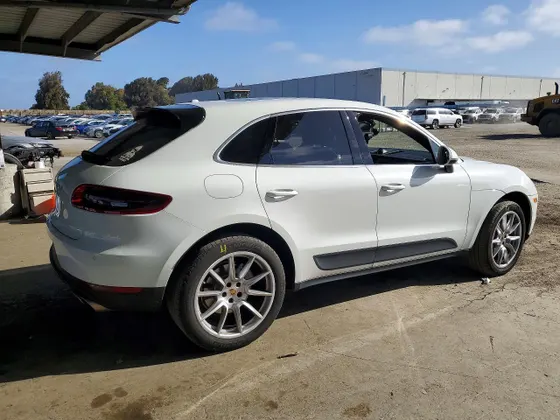 2015 Porsche Macan S