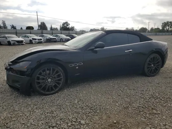 2010 Maserati GranTurismo Convertible GRANTURISMO