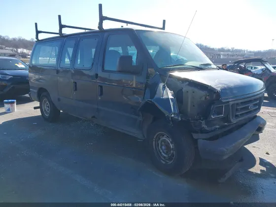 2003 Ford Econoline Wagon XL