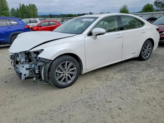 2016 Lexus ES 300h Hybrid