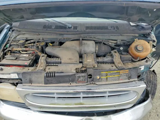 1998 Ford Club Wagon XL