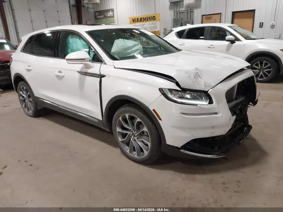2023 Lincoln Nautilus Reserve