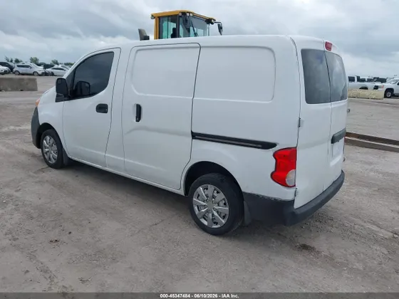 2015 Nissan NV200 SV
