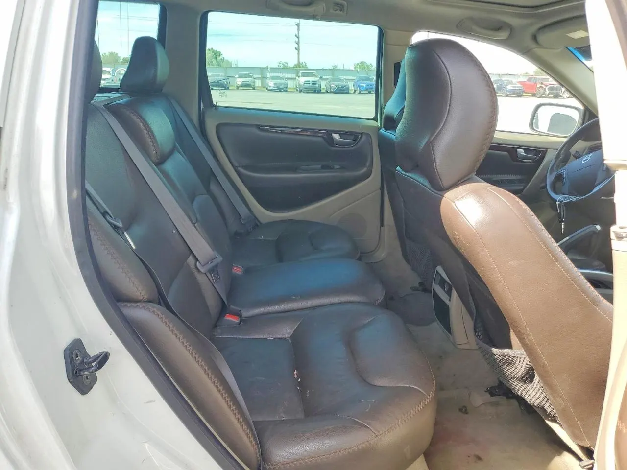 2004 Volvo V70 XC70