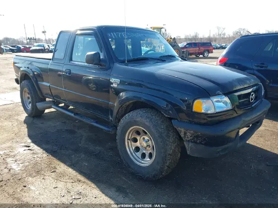 2001 Mazda B-Series 4WD Truck SE