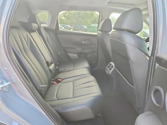 2025 Acura ADX