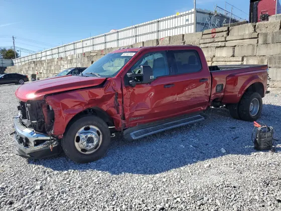 2023 Ford Super Duty F-350 DRW XLT