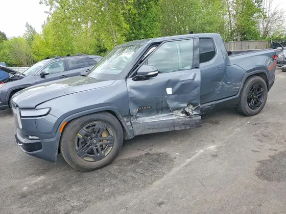 2022 Rivian R1T Adventure Package