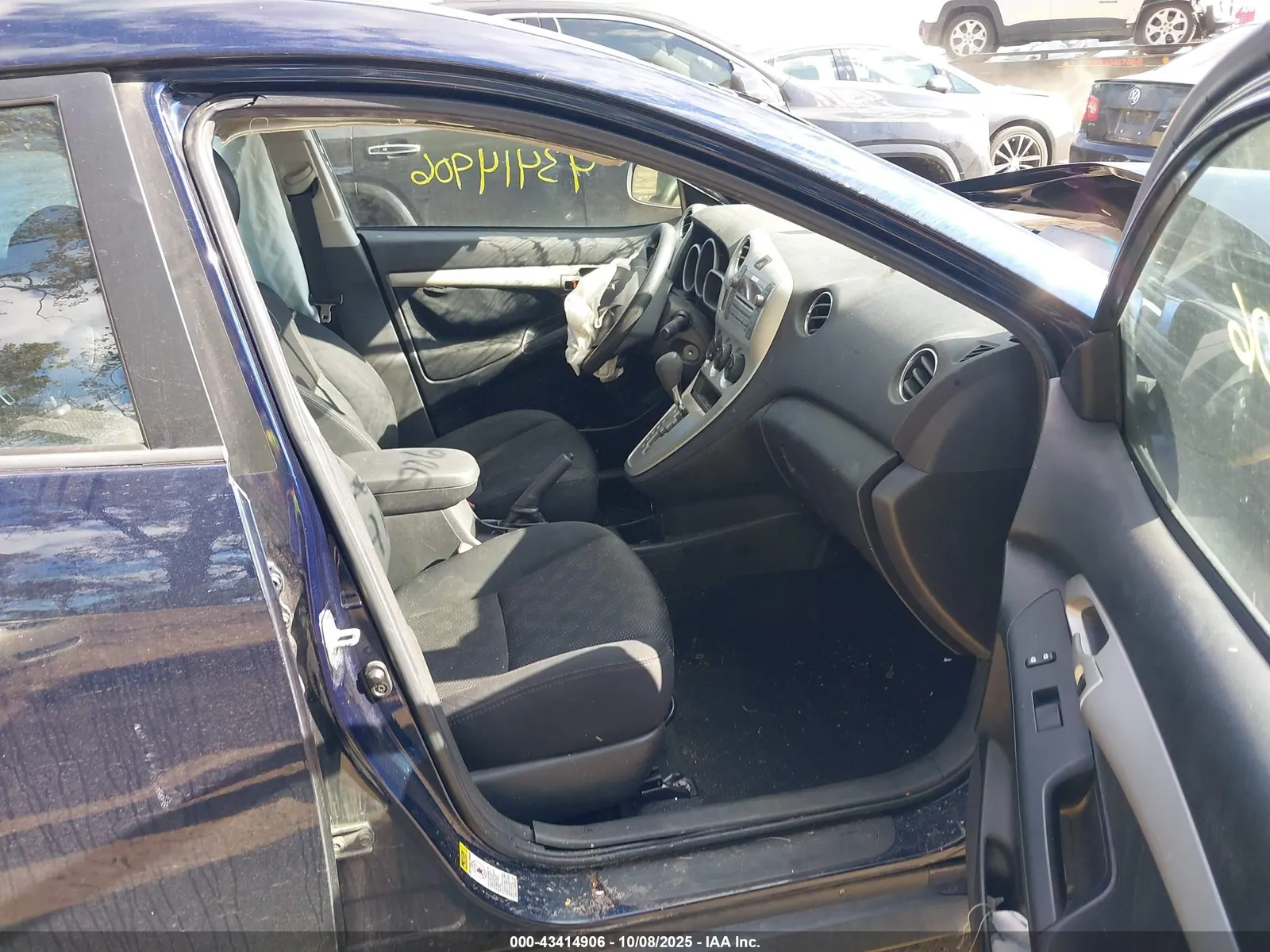 2010 Pontiac Vibe w/1SA