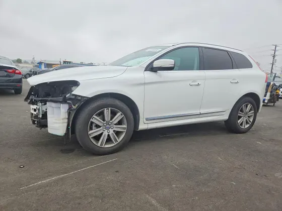 2017 Volvo XC60 Inscription