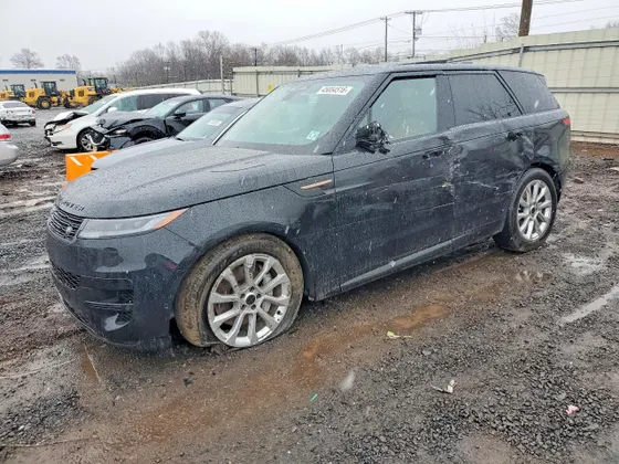 2026 Land Rover Range Rover Sport SE