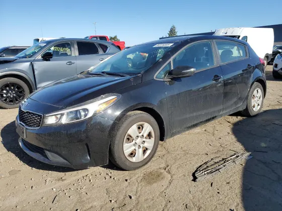 2018 Kia Forte5 LX