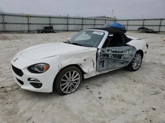 2020 FIAT 124 Spider Lusso