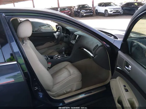 2011 INFINITI G37 Sedan Journey